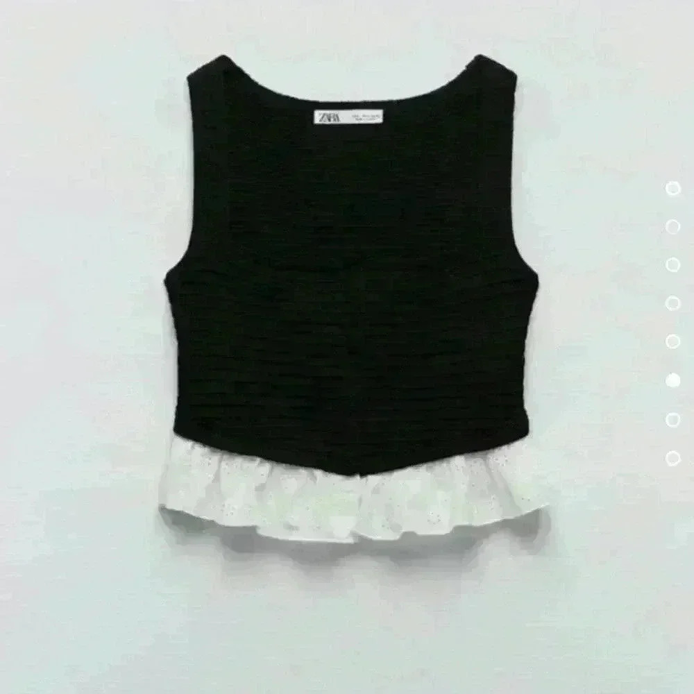 Zara Black and White Sleeveless Top